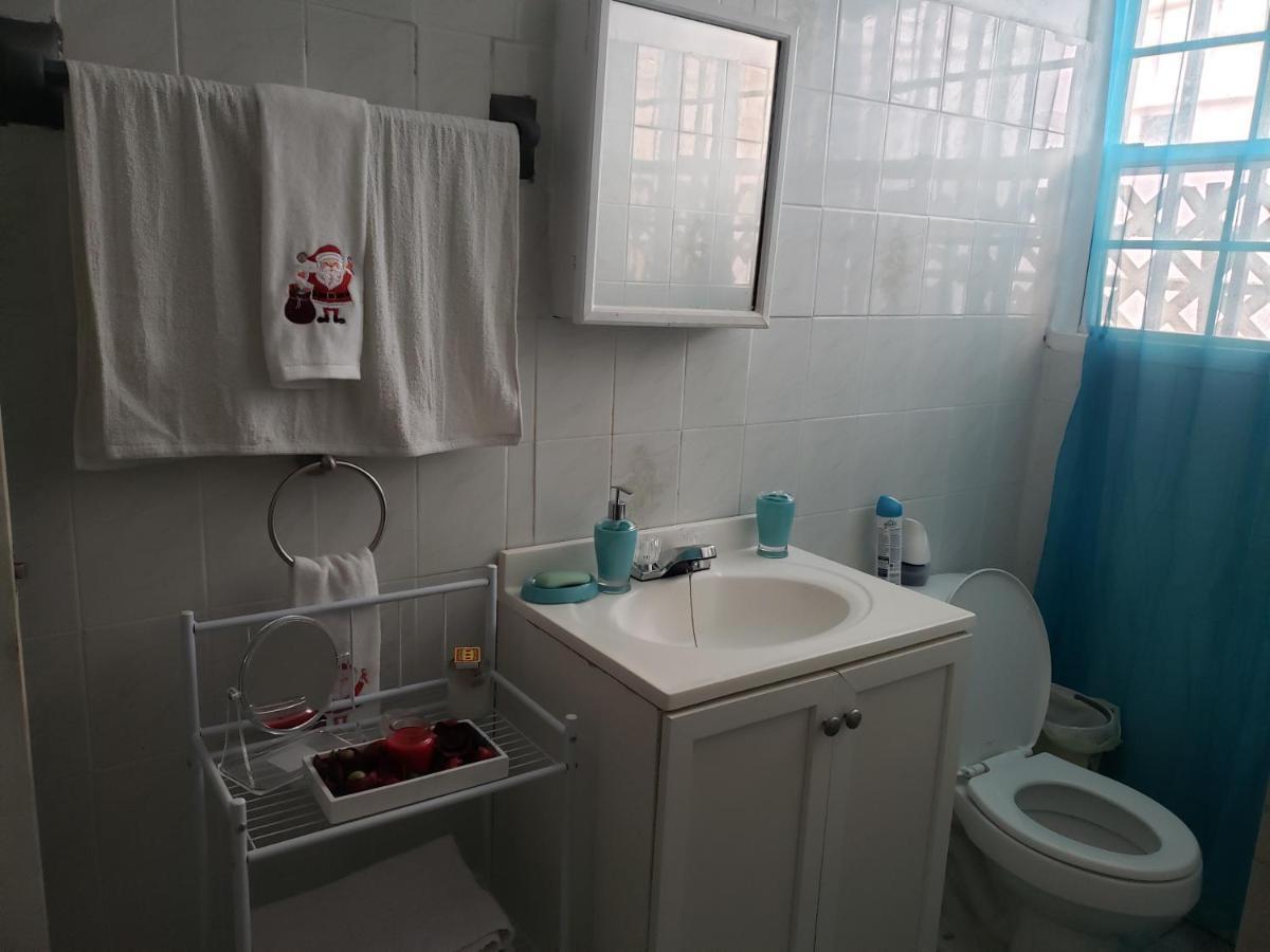 Figueroa Guest Rooms In Country Club San Juan Ngoại thất bức ảnh